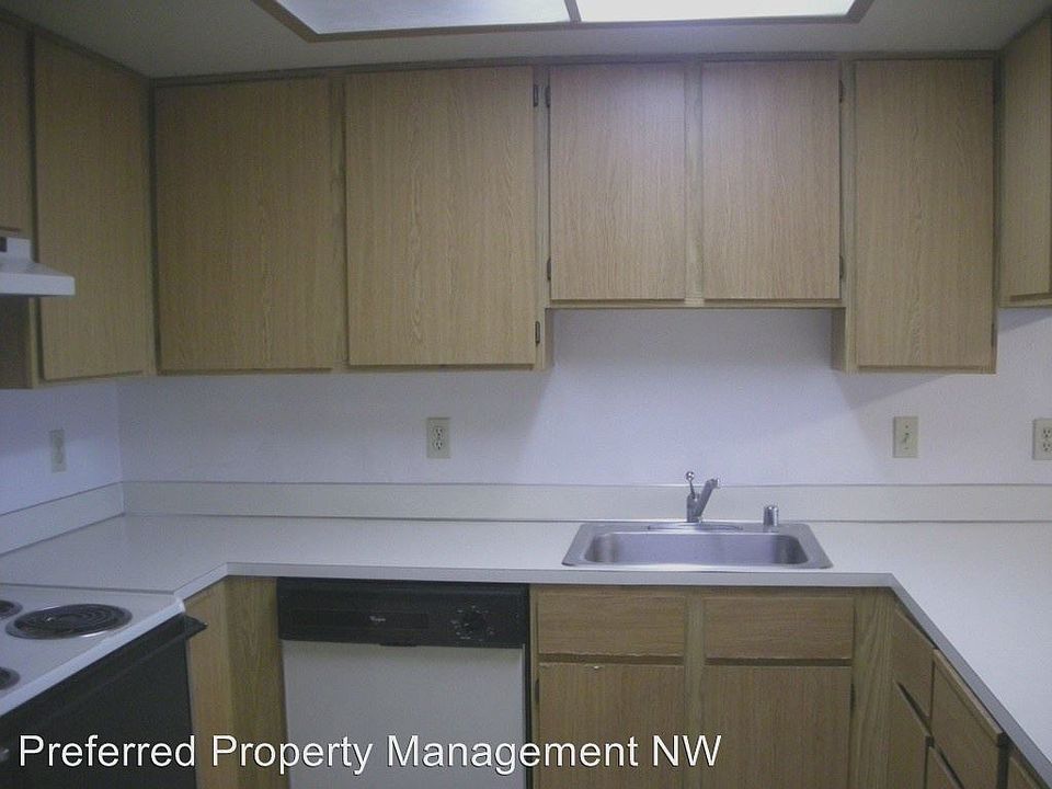 2nd image of 3306 Hoyt Ave APT 201