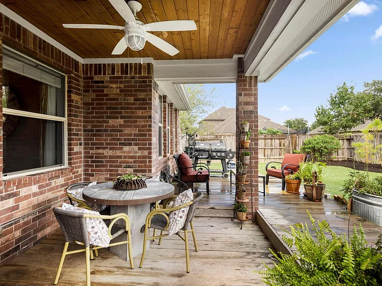 18918 Cove Mill Ln — Photo 18