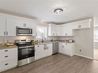 8 Overton Dr, Hampton, VA, 23666