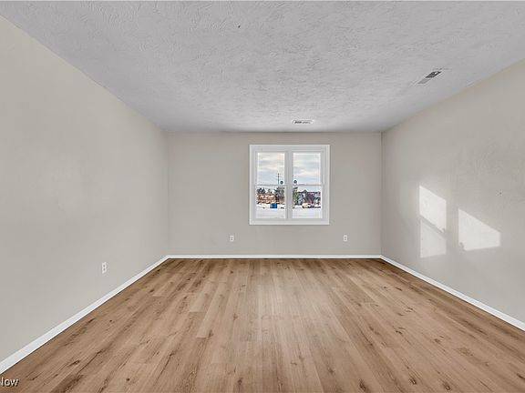 5th image of 4401 Marshall Ave