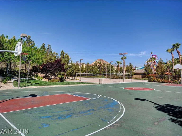 87 Tall Ruff Dr — Photo 10