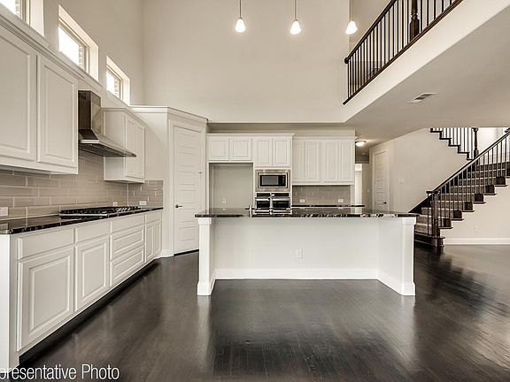 5th image of 8704 Fairway Ln