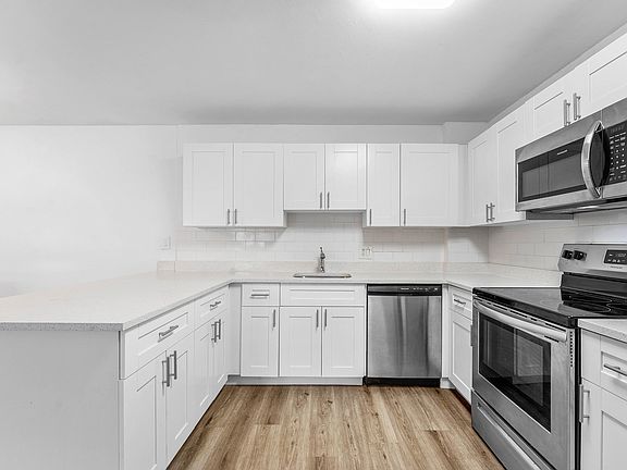 4th image of 22725 SW 66th Avenue SW #103