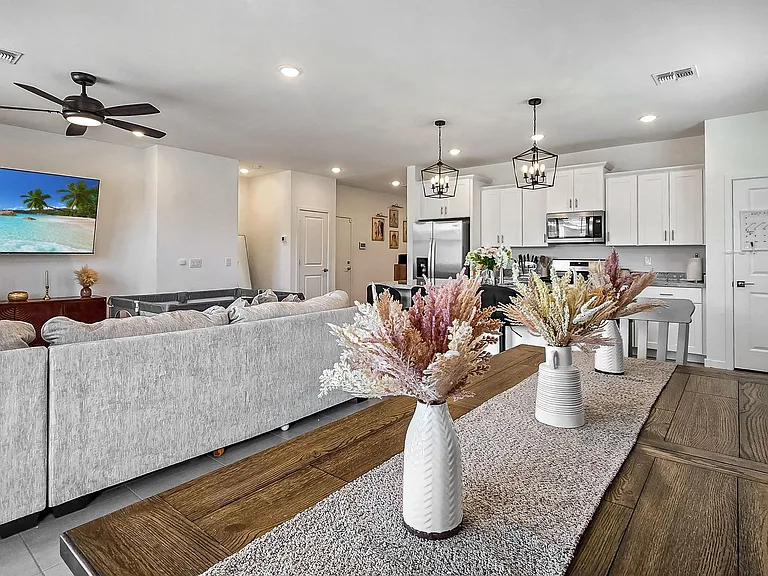 8820 W Agora Ln — Photo 12