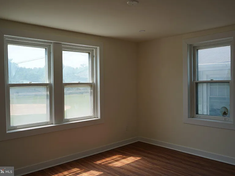 140 S Keswick Ave — Photo 12