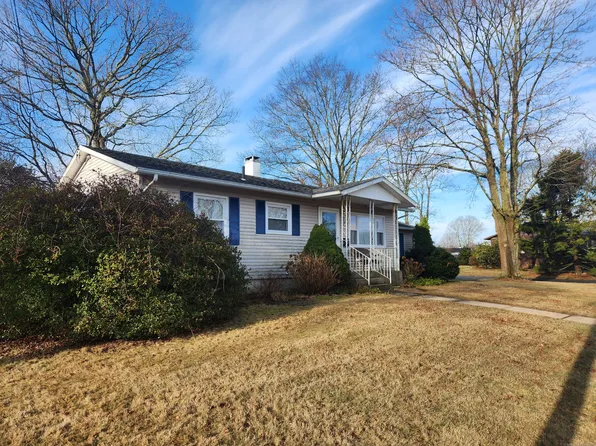 11 George Drive, Old Saybrook, CT 06475