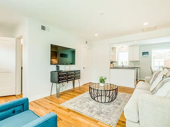 5th image of 1814 25th St #G