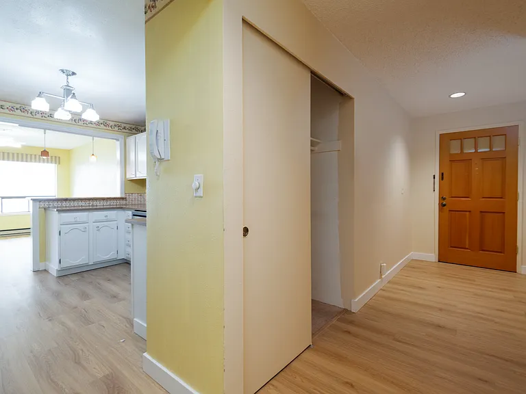 13215 Linden Ave N #301 — Photo 6