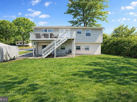 3rd image of 243 9th St