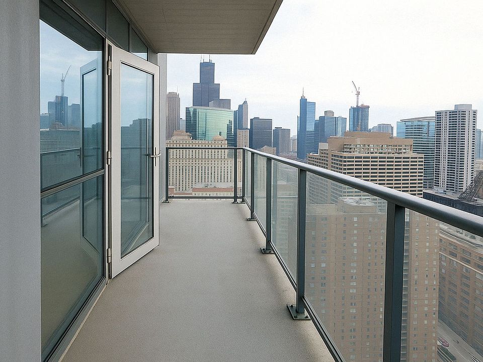 Building Photo 4