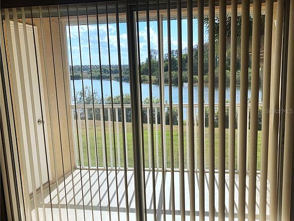 4th image of 13402 Fairway Glen Dr APT 204