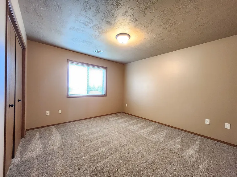 Sunrise Apartments — Photo 14