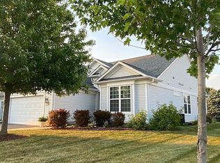 1526 Countryside Dr, Shorewood, IL