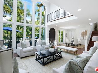 13446 Magnolia Blvd, Sherman Oaks, CA 91423