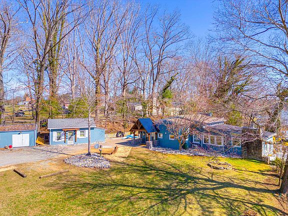 2nd image of 6731 Tall Oaks Ln