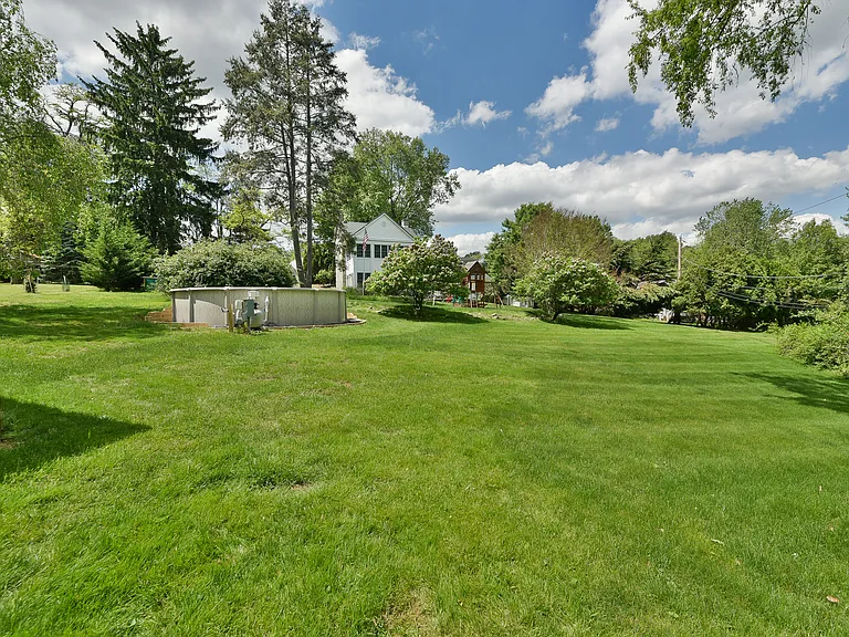 966 Paige Ct — Photo 56