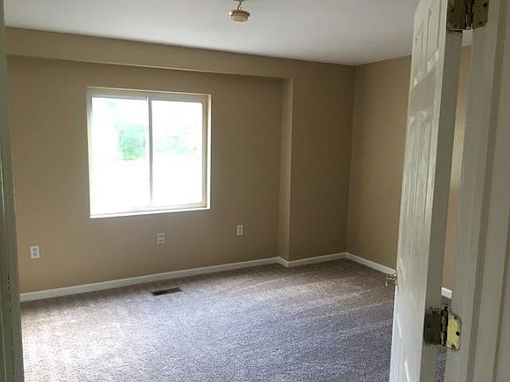 4th image of 3503 Milton Ave APT 2