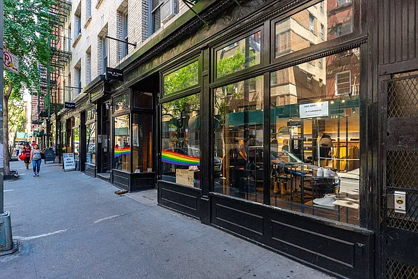 Rented by Blip LLC | media 49