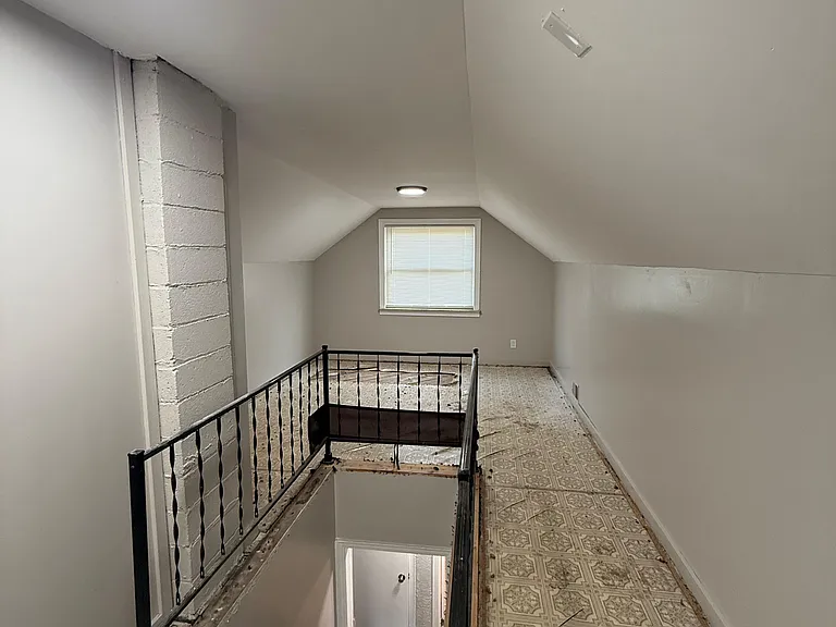 14891 Hartwell St — Photo 5