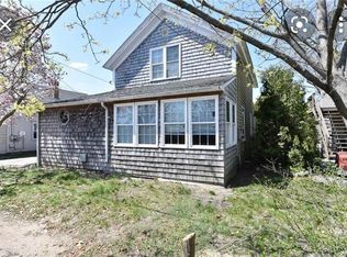 15 Forrest St, Warwick, RI 02889