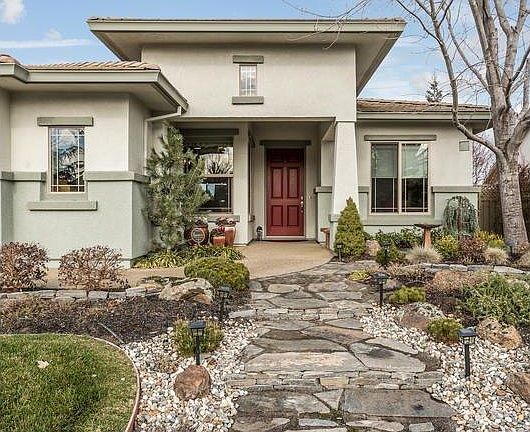 2nd image of 1038 Longhorn Ln