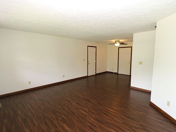 2nd image of 205 S Jackson St
