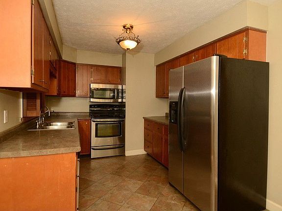 5th image of 7734 Shady Hills Dr W