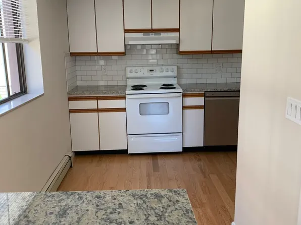 5-7 Trowbridge, 57 Trowbridge St #7A, Arlington, MA 02474