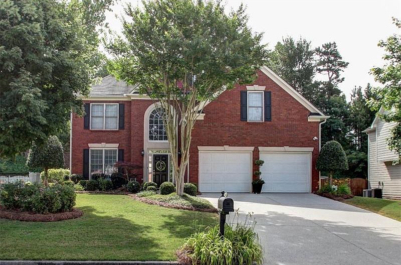 1st image of 1104 Queensgate Dr SE