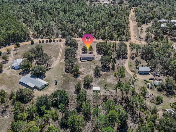 2442 Pinewood Dr, Chipley, FL 32428