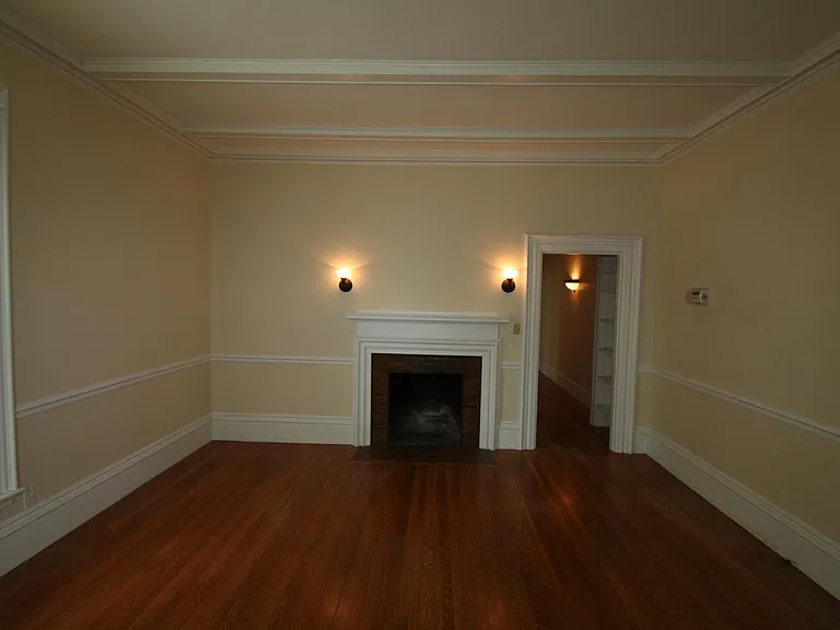 216 Lowell St #2 — Photo 2
