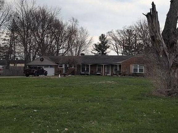3rd image of 38520 Moravian Dr
