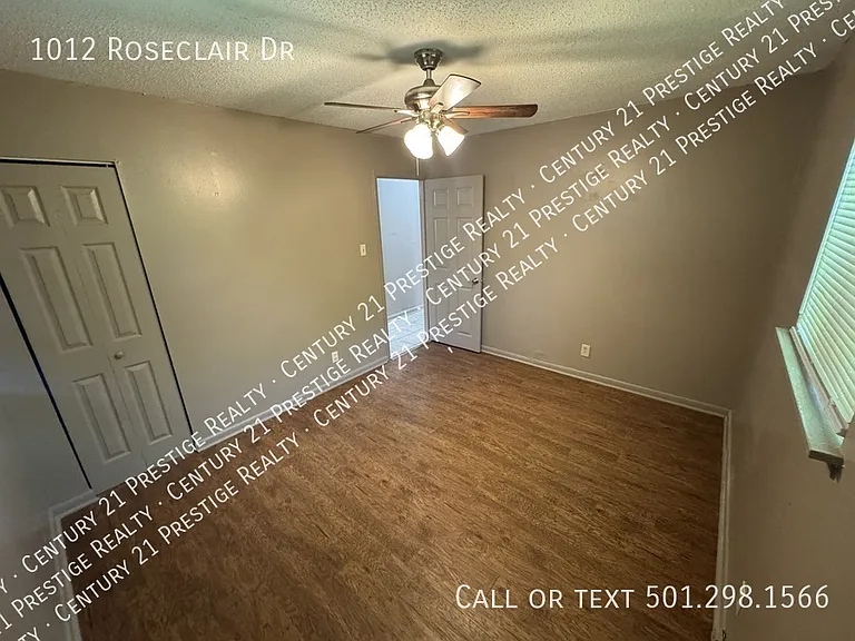 1012 Roseclair Dr — Photo 7