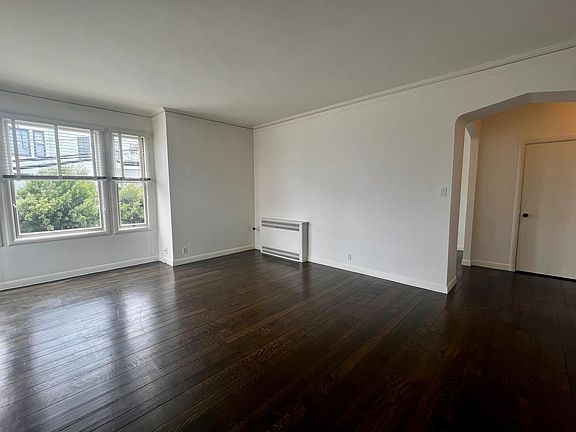 2nd image of 3055 Scott St