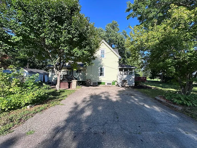 2170 Prospect Ave — Photo 24