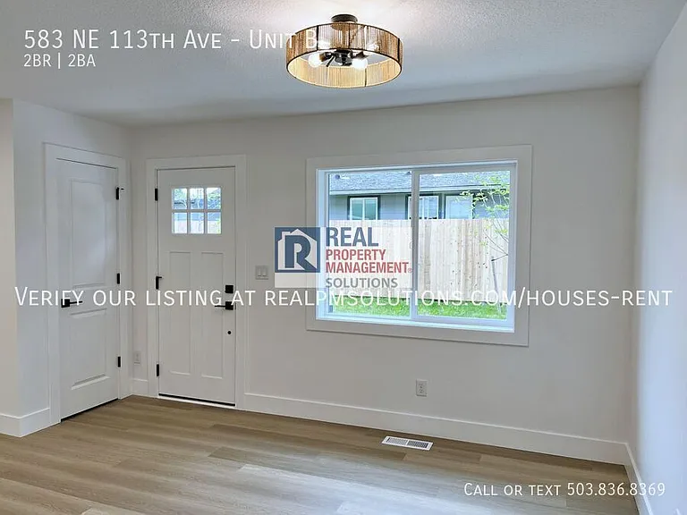 583 NE 113th Ave #B — Photo 2