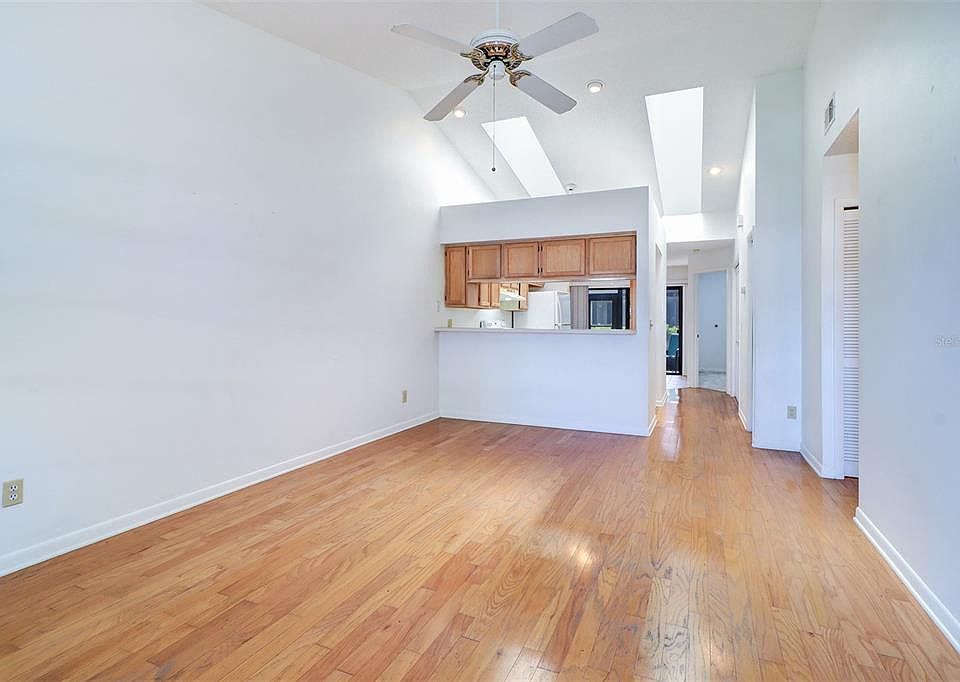 Carmel Of Bryn Mawr Condominiums 2749 Countryside Blvd Clearwater FL