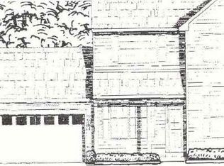 3 Candlewood Dr, Malta, NY 12020