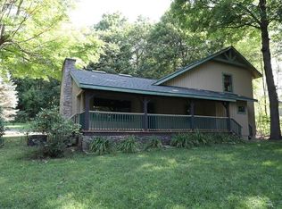 2262 County Line Rd, Champion, PA 15622