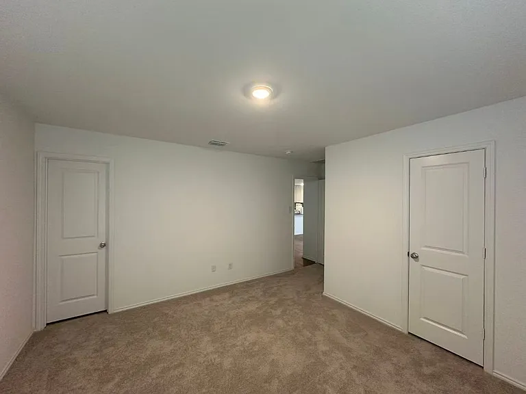 1132 Dashwood Dr — Photo 13