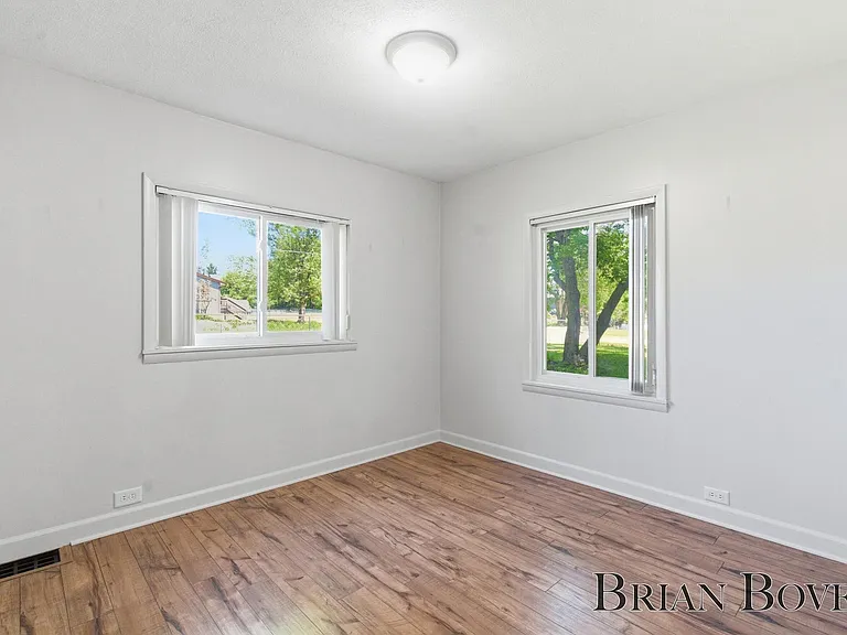 6480 Belmont Ave NE #2 — Photo 8