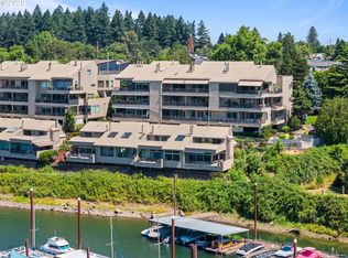 318 SE Spokane St #3, Portland, OR 97202