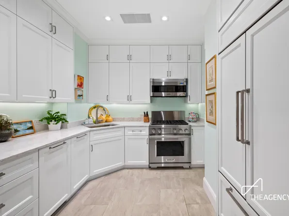 303 West 80th Street image 5 of 16