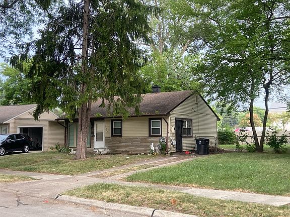 2nd image of 10050 Troy St