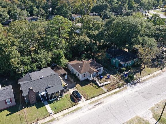3rd image of 2615 Madden Dr