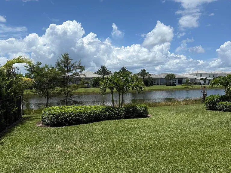 12272 Waterstone Cir — Photo 49