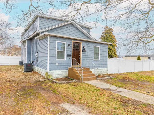 106 Walsh Ave, Rio Grande, NJ 08242