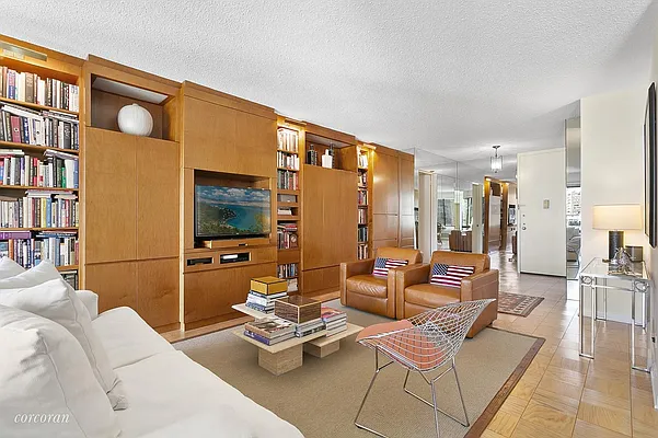 Sold by Corcoran | media 7