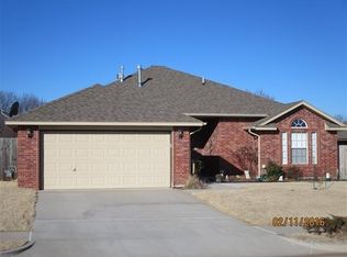 8013 Woodbend Ln, Oklahoma City, OK 73135