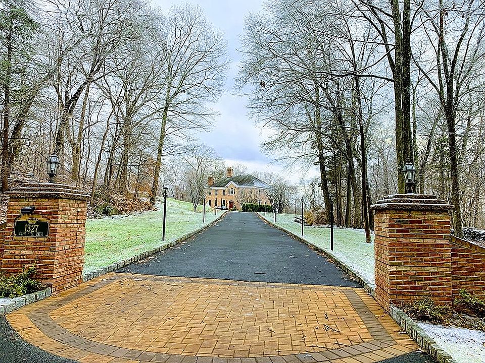 1st image of 1327 Echo Hill Path